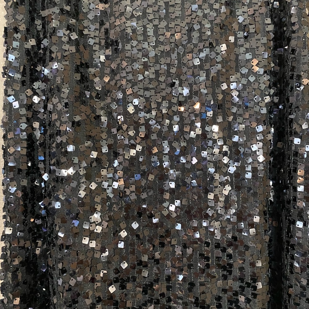 FOREVER 21 Long length black dress - Picture 3 of 3